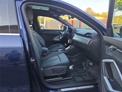 Used 2025 Audi Q3 2.0T Premium image 31