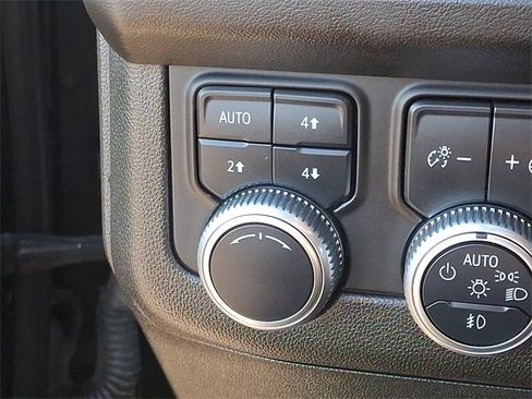 Used 2021 GMC Yukon SLT w/ SLT Luxury Plus Package image 26