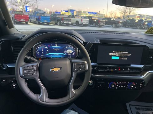 New 2026 Chevrolet Silverado 1500 LT image 24