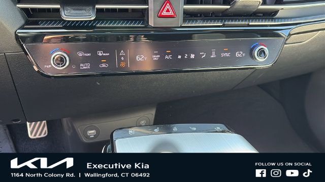 Certified 2023 Kia EV6 GT-Line w/ GT-Line White Seat Package AWD/4WD image 18