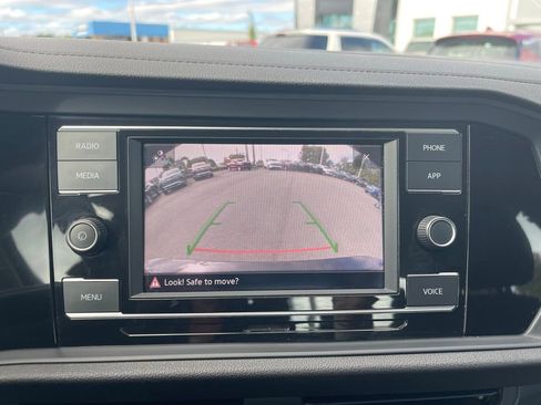 Used 2024 Volkswagen Jetta S image 18