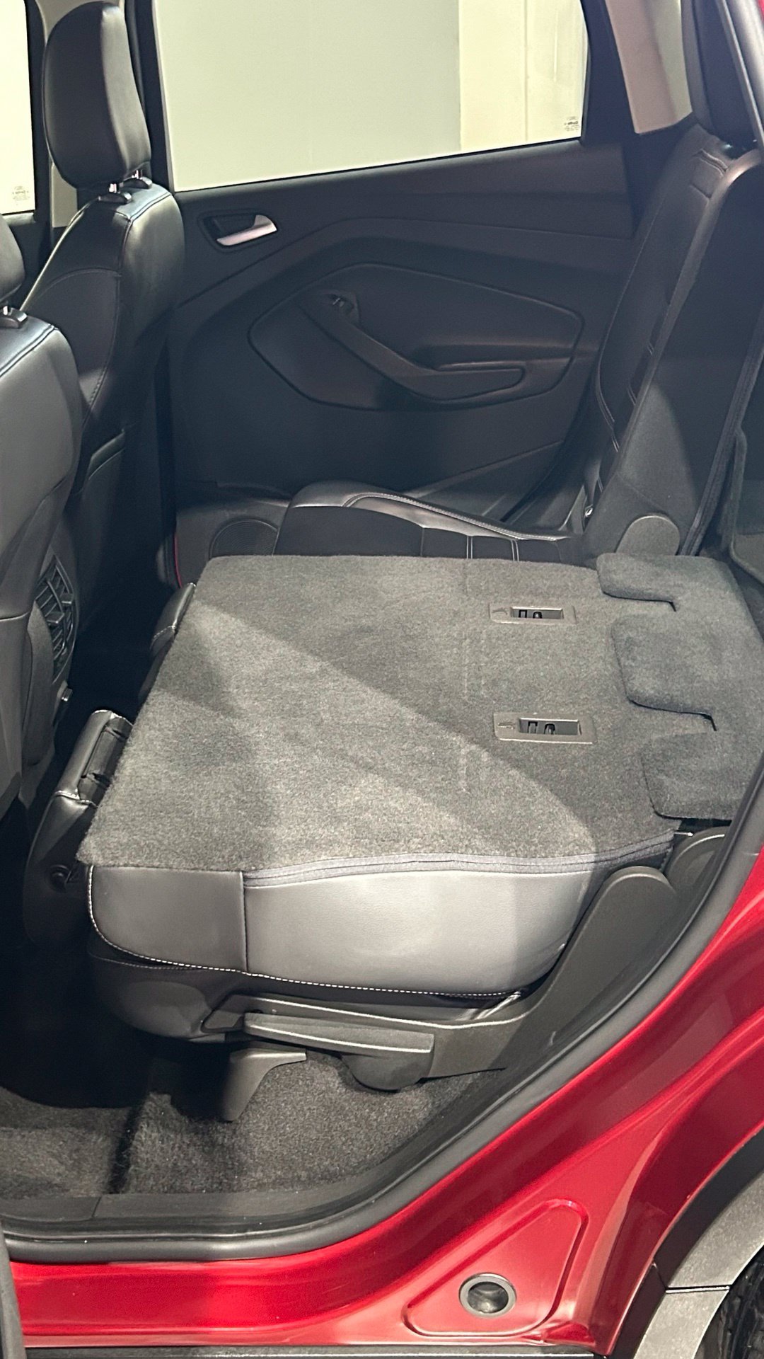 Used 2019 Ford Escape SEL AWD/4WD image 44