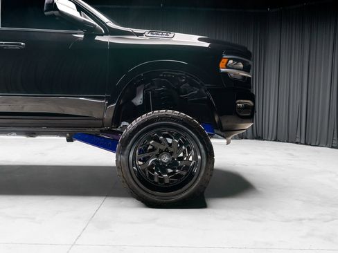 Used 2021 RAM 3500 Laramie w/ Night Edition image 23