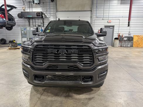 Used 2025 RAM 2500 Big Horn image 33