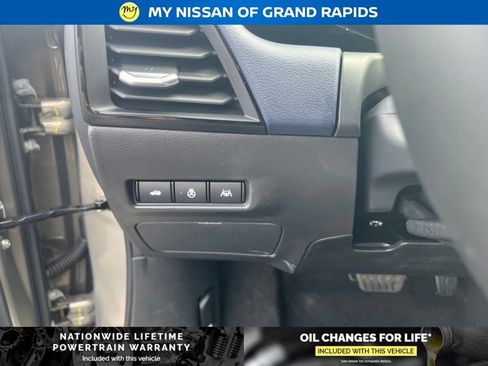 New 2026 Nissan Sentra SL w/ Floor Mat Package FWD image 18