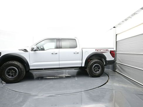 Used 2025 Ford F150 Raptor AWD/4WD image 8