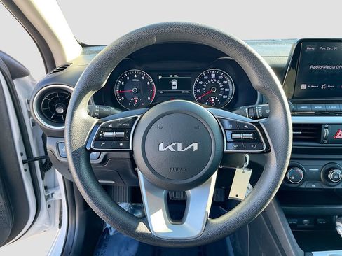 Certified 2023 Kia Forte LXS image 10