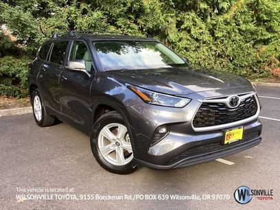 Certified 2024 Toyota Highlander LE