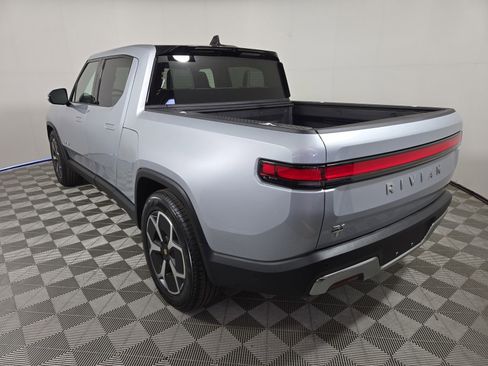Used 2024 Rivian R1T Adventure AWD/4WD image 3