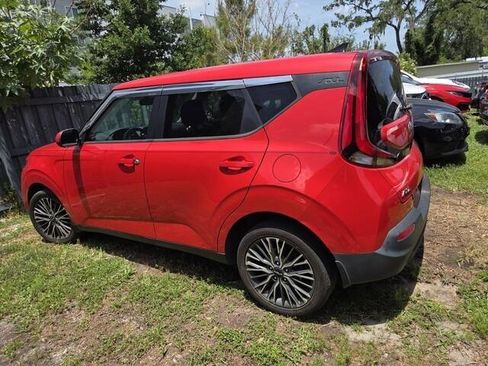 Used 2021 Kia Soul LX FWD image 4