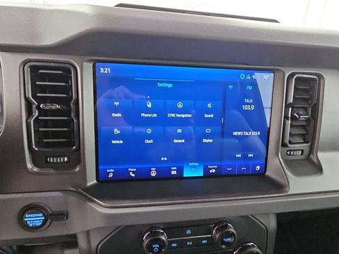 Used 2024 Ford Bronco Black Diamond AWD/4WD image 17