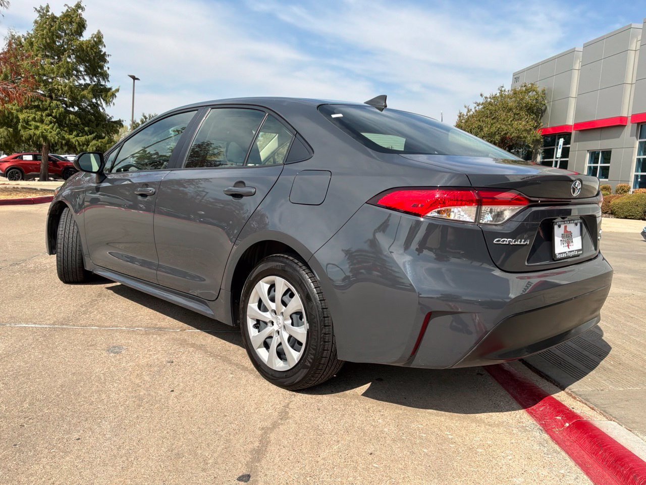 Used 2026 Toyota Corolla LE FWD image 8