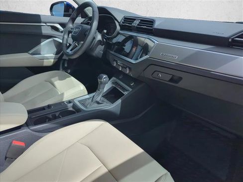 Used 2025 Audi Q3 2.0T Premium AWD/4WD image 23