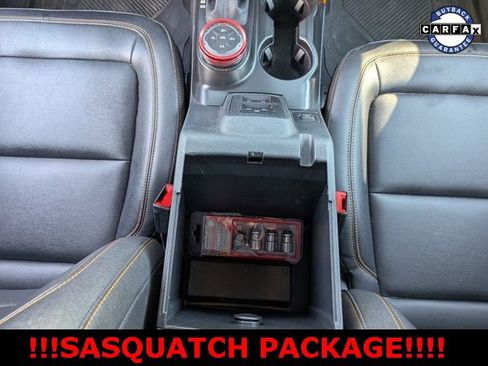 Used 2023 Ford Bronco Badlands w/ Sasquatch Package image 32