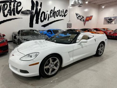 Used 2006 Chevrolet Corvette Convertible w/ Preferred Equipment Group image 24