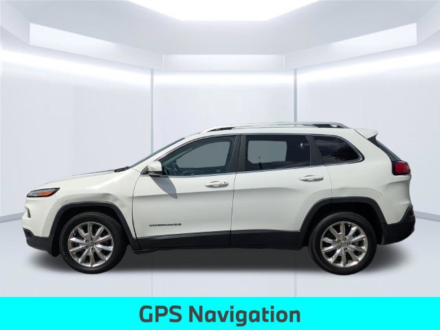 Used 2017 Jeep Cherokee Limited FWD image 2
