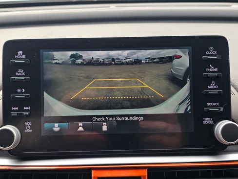 Used 2018 Honda Accord Sport image 13