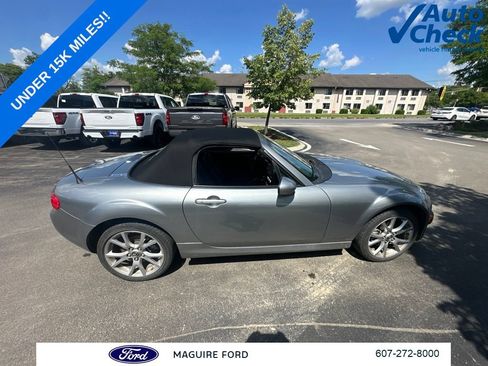Used 2014 MAZDA MX-5 Miata Grand Touring w/ Premium Package RWD image 3
