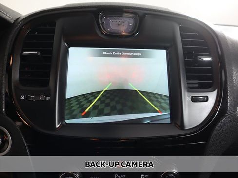 Used 2023 Chrysler 300 S image 7