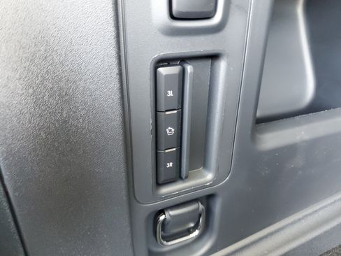 New 2026 Lincoln Navigator Reserve AWD/4WD image 33
