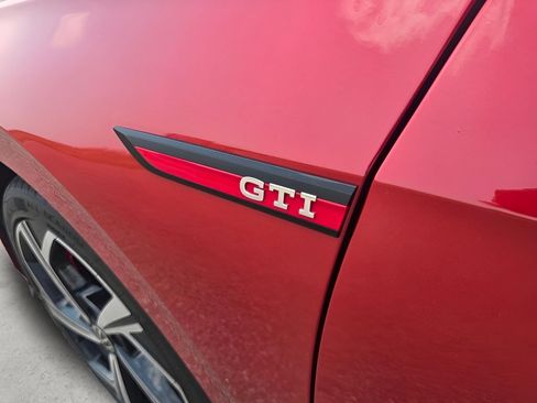 Used 2024 Volkswagen GTI SE FWD image 37