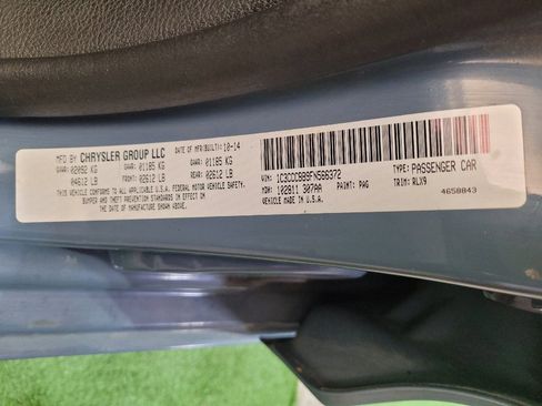 Used 2015 Chrysler 200 S w/ Comfort Group image 33