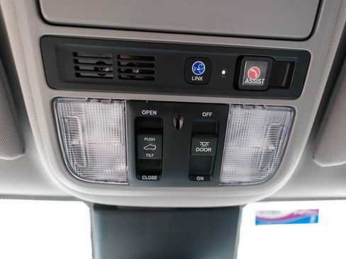 Used 2024 Honda Odyssey Elite image 38