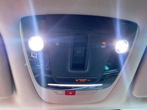 Used 2025 Kia Sportage SX FWD image 20