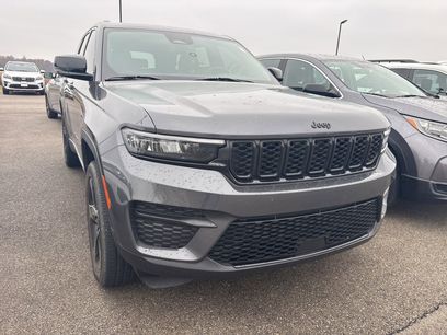 Used 2022 Jeep Grand Cherokee Altitude