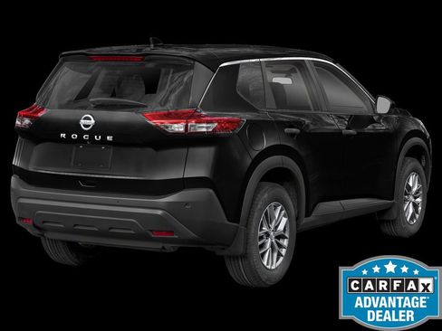 Used 2021 Nissan Rogue S image 2