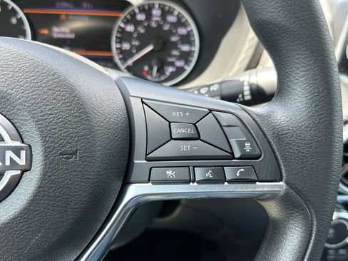 Used 2024 Nissan Sentra SV FWD image 24