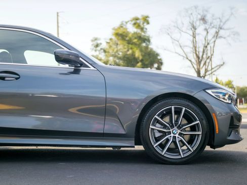 Used 2020 BMW 330i Sedan w/ Convenience Package RWD image 17
