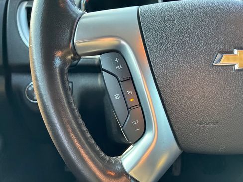 Used 2017 Chevrolet Traverse LT w/ Style and Technology Package AWD/4WD image 16