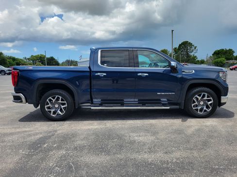 Certified 2023 GMC Sierra 1500 SLT w/ SLT Premium Package AWD/4WD image 4