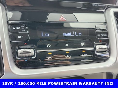 Used 2022 Kia Sorento EX w/ Panoramic Sunroof Package image 23