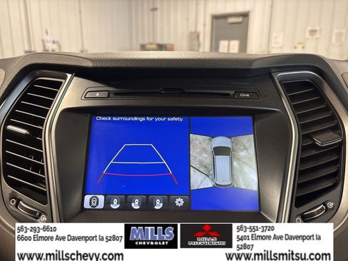 Used 2017 Hyundai Santa Fe SE image 23