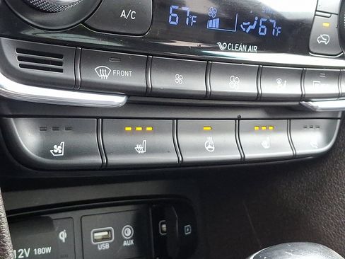 Used 2020 Hyundai Santa Fe Limited image 26