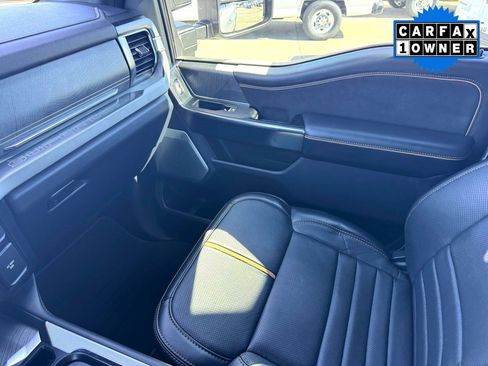 Used 2023 Ford F250 Platinum w/ FX4 Off-Road Package image 32