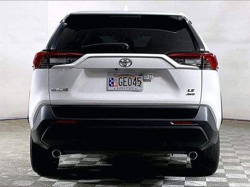 Used 2025 Toyota RAV4 LE image 3
