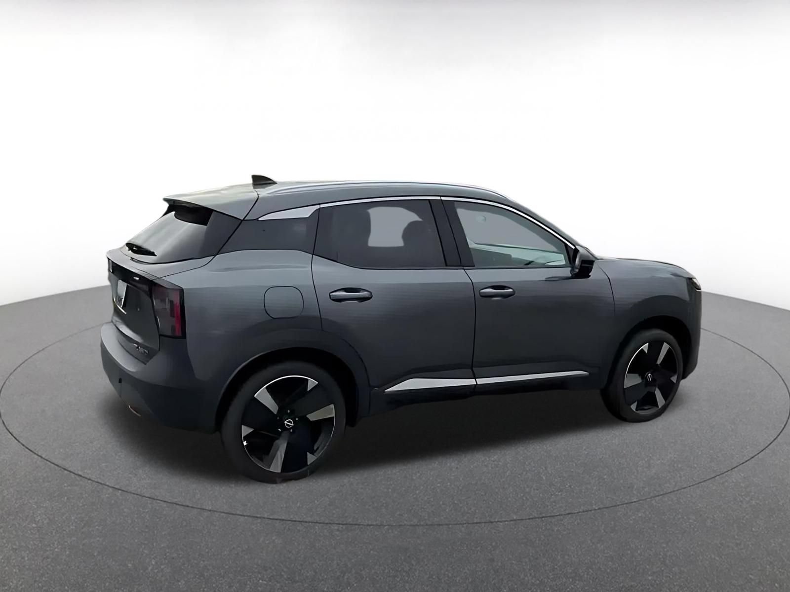 Used 2026 Nissan Kicks SR AWD/4WD image 14