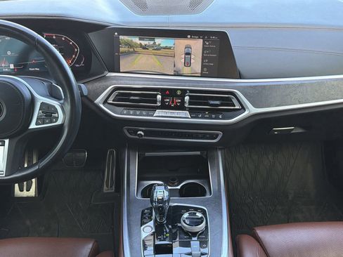 Used 2022 BMW X7 M50i w/ Dynamic Handling Package AWD/4WD image 16