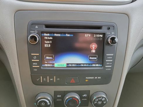 Used 2017 Chevrolet Traverse LS FWD image 20