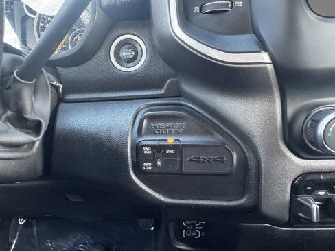 Used 2019 RAM 3500 Big Horn image 30