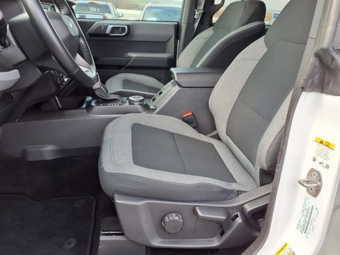 Used 2023 Ford Bronco Big Bend image 8