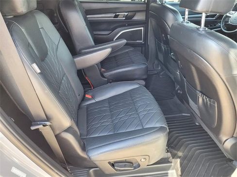 Used 2023 Kia Telluride EX X-Line image 13