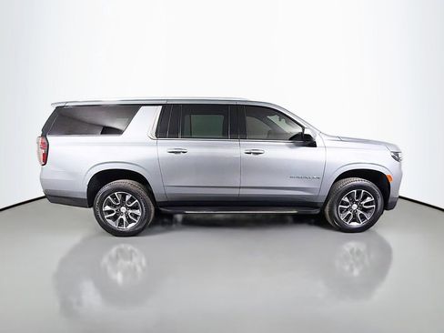 Used 2023 Chevrolet Suburban LS AWD/4WD image 5