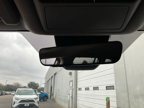 Used 2025 Toyota Grand Highlander FWD image 19