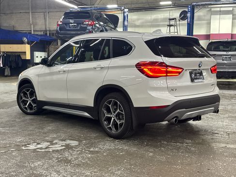 Used 2019 BMW X1 xDrive28i w/ Convenience Package AWD/4WD image 4