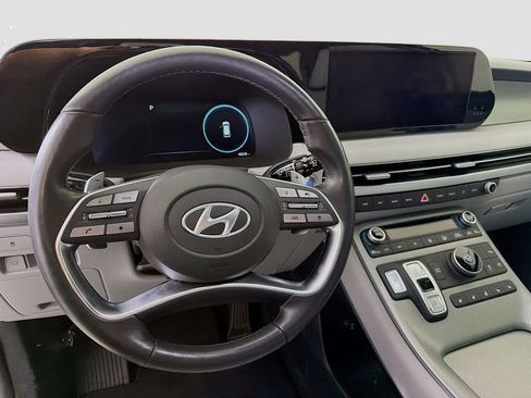 Used 2024 Hyundai Palisade SEL w/ Premium Package FWD image 13