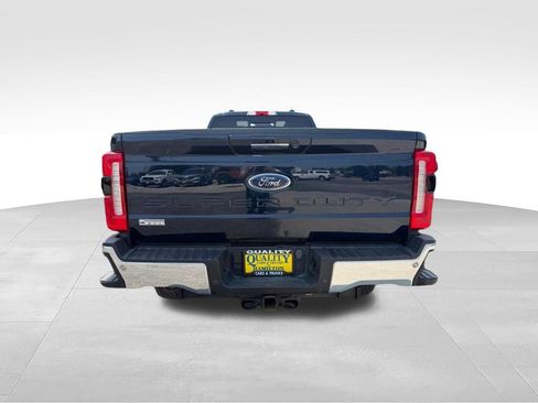 Used 2023 Ford F350 Lariat w/ Lariat Ultimate Package AWD/4WD image 4